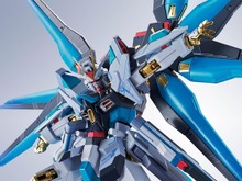 初音ミク仕様の「ストライクフリーダムガンダム弐式」が爽やか!“長ネギビームサーベル”も付属してMETAL ROBOT魂に出撃 画像