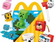 マクドナルドにて、映画「マイクラ」と「ちいかわ」のハッピーセットが期間限定で販売!ハチワレたちも歴代クルーのユニフォーム姿に 画像