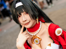 【コスプレ】優しい笑顔とすらっと伸びた美脚にとろけそう!マレーシア美女が魅せる『ゼンゼロ』の歌姫【写真9枚】 画像