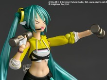 健康的なおヘソ!可動フィギュア「初音ミク Fit Boxing Ver.」が登場ーダンベルや縄跳び、ゲームを再現可能なパーツも付属 画像