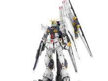 究極ガンプラ「PG UNLEASHED 1/60 νガンダム」あみあみで会員限定の抽選予約開始―「LEDユニット」セット商品もラインナップ 画像