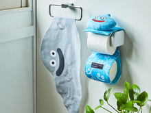 『ドラクエ』スライムが トイレにあらわれた!「ちいさなメダル」も隠れてるトイレットペーパーカバーが遊び心にあふれてる 画像