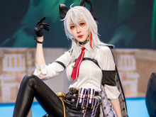 【コスプレ】台湾屈指のスタイリッシュさで魅せる美女!『鳴潮』ザンニーがタイトなパンツ姿とクールな表情で見応え抜群【写真10枚】 画像