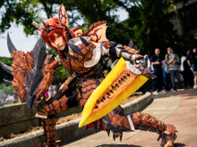 【コスプレ】『モンハン』リオレウス装備がガチすぎる!造形技術がハンパない、世界で活躍する美女レイヤー【写真7枚】 画像