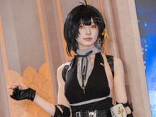 【コスプレ】『鳴潮』漂泊者の公式レイヤーの存在感がすごい!ステージの華麗な姿からファンサの愛嬌溢れる表情まで【写真12枚】 画像