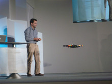 【TGS 2010】ヘリコプターが飛んだiPhoneイベント ― 「I Love iPhone」その2 画像