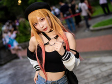 【コスプレ】美しいプロポーションが際立つ!「着せ恋」喜多川海夢のへそ出し衣装が似合う香港美女が登場【写真8枚】 画像