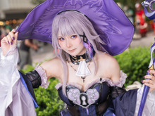 【コスプレ】『崩スタ』マダム・ヘルタが大阪に降臨!引き込まれそうな美貌と優雅な立ち姿で実写化のような再現っぷり【写真8枚】 画像