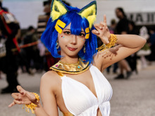 【コスプレ】『どうぶつの森』擬人化ナイルが可愛い!白いドレスに褐色肌が映える美スタイルでセクシーさもプラス【写真9枚】 画像