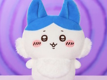 「簡単ッッッ!簡単ッッ!」ちいかわより「ハチワレ パラレルワールド!?BIGぬいぐるみ」がプライズ化―毛深くなった姿と“完全に変貌した姿”の2種 画像