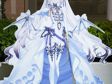 総数なんと100点以上!「FGO Fes. 2025」で展示された10周年英霊祝装スタンディをフォトレポートでお届け 画像