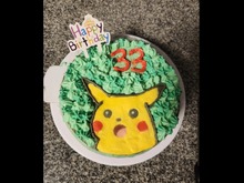 お口ポカンのピカチュウに世界が夢チュウ?海外ミームの手作りケーキが話題に 画像