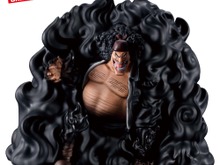 「ワンピース」黒ひげの貯金箱が登場!「闇穴道(ブラックホール)」を放つ姿で立体化、8月19日より全国のゲームセンターで展開 画像