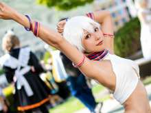【コスプレ】『スト6』エレナの健康的な褐色ボディが躍動!美しい腹筋としなやかな曲線の軌跡を追いかけた【写真9枚】 画像