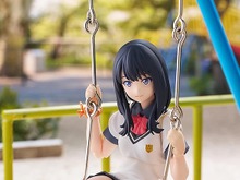 ブランコに座るミニスカ×太ももにドキドキ!「グリッドマン ユニバース」より「宝多六花」が新規アクションフィギュアに 画像