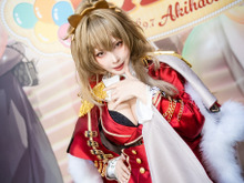 【コスプレ】『アズレン』ライオンはどの角度から見ても美しすぎる!ガーターベルト&ストッキングがエレガント【写真8枚】 画像