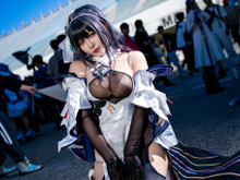 【コスプレ】台湾美女が魅せる『アズレン』鎮海がすごい!ボリューミーな太ももが際立つ衣装でS字カーブが美しすぎた【写真8枚】 画像