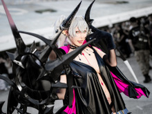 【コスプレ】『FGO』リリスの大胆不敵な佇まい!スタイル抜群の台湾美女のエナメル衣装が妖艶すぎた【写真8枚】 画像
