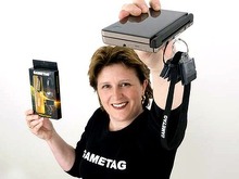 ニンテンドーDSのゲームをなくさない新発明、オーストラリアのママが開発 画像
