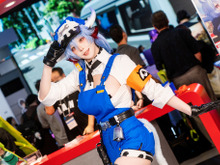 【コスプレ】中国屈指の美女レイヤーがミニ丈の衣装で魅せる!日本ゲーム大賞「フューチャー部門」受賞『無限大ANANTA』のブースレポ【写真19枚】 画像