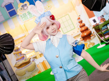 【コスプレ】中国からやってきたウサ耳美少女に癒される！キュートな舌ペロポーズに全人類がメロメロ【写真7枚】 画像