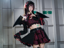 【コスプレ】スレンダーサキュバスの細いウエストとミニスカ×絶対領域にドキッ！メガネ越しに誘惑してくる美女レイヤー【写真9枚】 画像