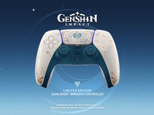 PS5純正コントローラー・DualSenseに『原神』コラボモデル登場！旅人のモチーフアイコンや、裏面にはパイモンも 画像