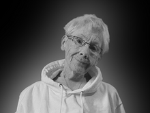 海外「ゲーマーグランマ」78歳でこの世去る…ユーモア溢れる映像で240万人以上のTikTokユーザーの心つかむ 画像