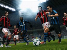 『ワールドサッカーウイニングイレブン 2011』冬の移籍情報などを反映した最新データが配信 画像