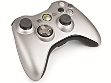 Xbox360用「ワイヤレス コントローラー SE プレイ & チャージ パック」不具合発覚で発売日延期 画像