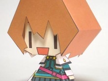 『剣と魔法と学園モノ。3D』ヒュム子のペーパークラフトが公開 画像