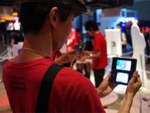 【TGS 2011】ジャイロセンサーでカノジョと遊ぼう『NEWラブプラス』プレイレポ 画像