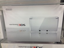 3DSの新カラー「アイスホワイト」のパッケージをいち早くチェック 画像