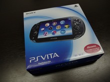 PlayStation Vitaを開封 ― メモリーカードがないと遊べないゲームも 画像