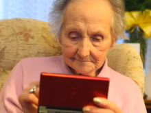100歳おばあちゃん、元気の秘訣は毎日ニンテンドーDSで遊ぶこと 画像