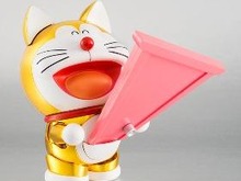 バンダイ、金メッキ仕様「ドラえもん2112Ver.」発売 画像