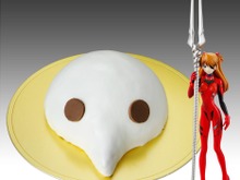 アスカが手にしたロンギヌスの槍で貫け！｢エヴァンゲリオン｣の使徒をモチーフにしたケーキが発売 画像
