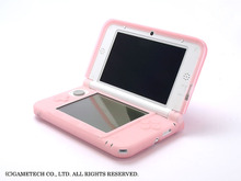3DS LL用保護カバー「シリコンプロテクタ3DLL」新色ピンク発売 画像