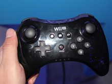 Wii U PROコントローラーはフル充電で最大80時間使用可能・・・Wiiタイトルはサポート外 画像