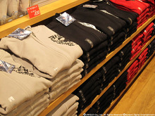 『METAL GEAR RISING』ユニクロのコラボパーカ＆Tシャツ販売開始 ― Yahoo!トップページジャックも 画像