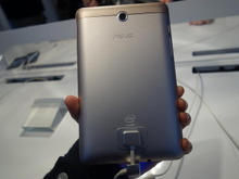 【MWC 2013】9時間のバッテリーライフを実現した7インチTab「ASUS Fonepad」 画像