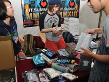 【BitSummit】他にも色々あった!ビットサミットで見かけたあれこれ-人混み、レッドブル、サカモト教授など 画像