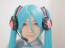 これで「初音ミク」ヘアメイクはバッチリ、プロメイクアップアーティストの赤木悠記さんが解説 画像