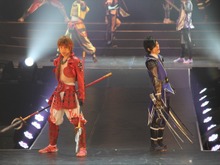 豊臣&織田式宴会芸も披露!27名の武将達が華麗な殺陣でファンを魅了した「舞台『戦国BASARA』武将祭2013」(前編) 画像