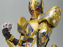ブレイド最強形態「仮面ライダーブレイド キングフォーム」がS.H.Figuartsになって登場 画像