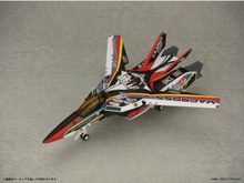 「1/60 完全変形 VF-1J バルキリー」がマクロス30周年塗装機バージョンで登場 画像