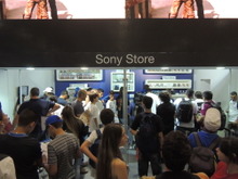【ブラジルゲームショウ 2013】SCEブースに併設されたPSストアでブラジルのゲーム価格をチェック…本体価格は日本の2倍以上 画像