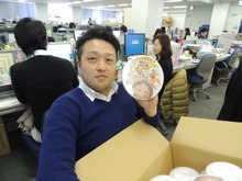 Z対美味しい?!編集部宛に謎のカップ麺「パズドラー麺」が届く 画像