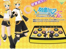 ホリ、『初音ミク -Project DIVA- F 2nd』専用のミニコントローラをPS3向けに販売 ─ 本体には鏡音リン・レンの姿が 画像