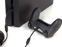 アンサー、PS4関連アクセサリーを本体と同時発売 ― コントローラ用充電スタンドやケーブル、縦置きスタンドなど 画像